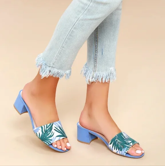 NWOB Jax Bleu Multi Print Heeled Sandals, Size 9 - Picture 2 of 8